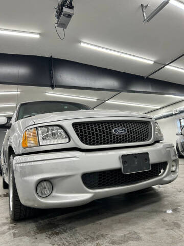 2000 Ford F-150 SVT Lightning