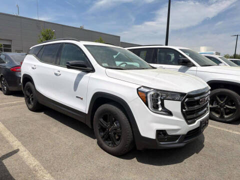 2024 GMC Terrain AT4