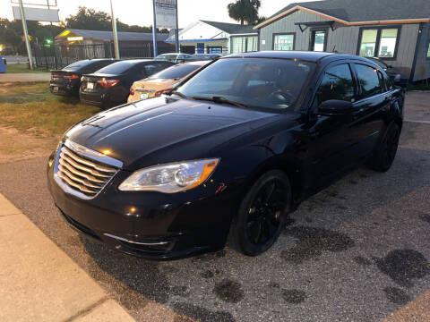 2013 Chrysler 200 for sale at AUTOBAHN MOTORSPORTS INC in Orlando FL