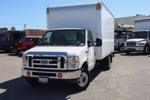 2015 Ford E-Series E-450 SD