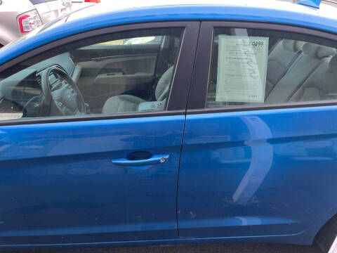 2017 Hyundai Elantra SE