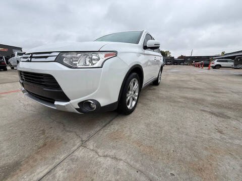 2015 Mitsubishi Outlander SE