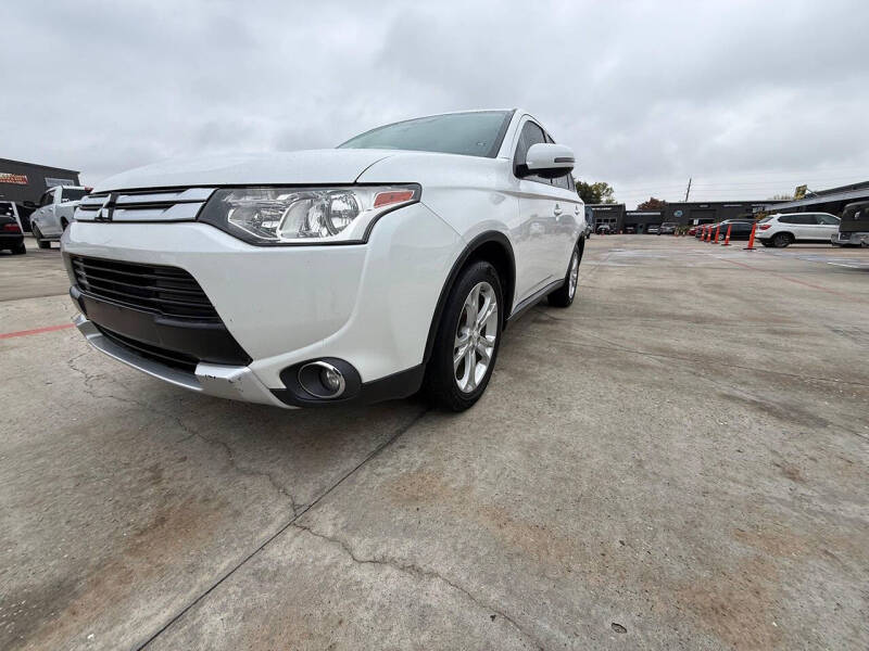 2015 Mitsubishi Outlander SE
