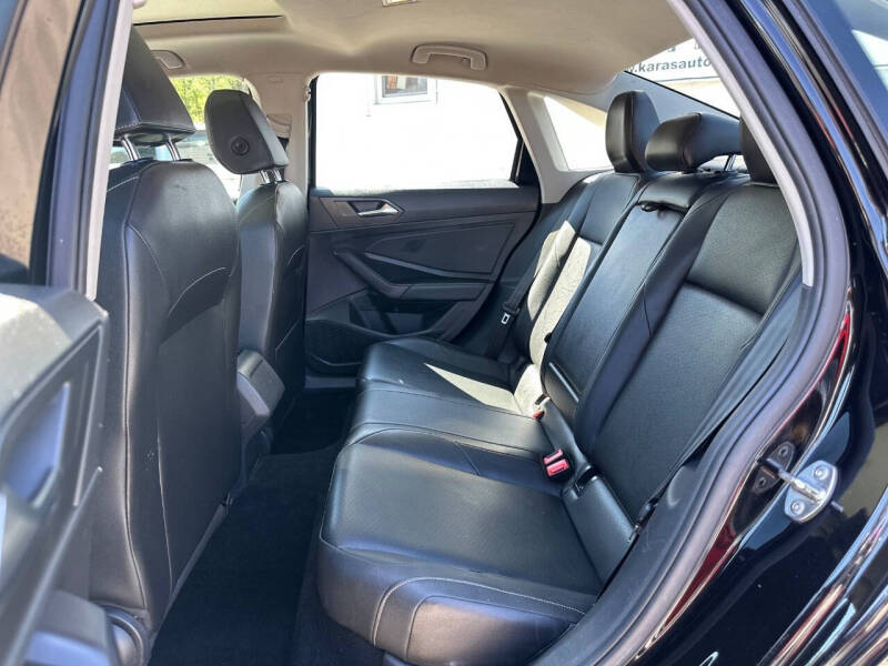 2019 Volkswagen Jetta R-Line