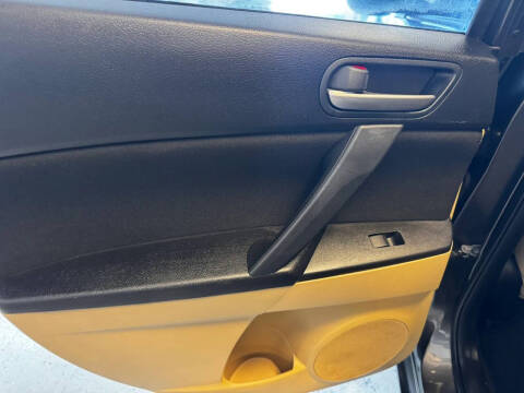 2010 Mazda MAZDA3 i Touring