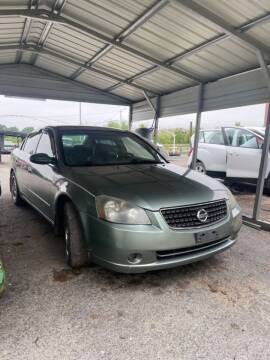 2006 Nissan Altima for sale at LEE AUTO SALES in McAlester OK