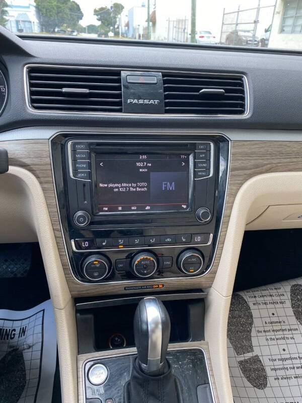 2018 Volkswagen Passat 2.0T SE