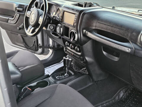 2017 Jeep Wrangler Unlimited Sport