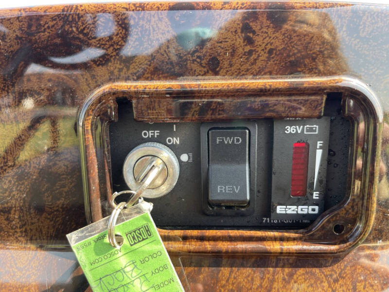 2005 E-Z-GO 4passenger Electric