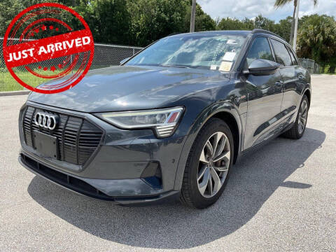 2021 Audi e-tron quattro Premium Plus