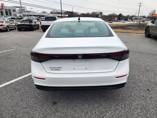 2025 Honda Accord SE