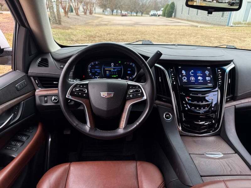 2018 Cadillac Escalade ESV Luxury