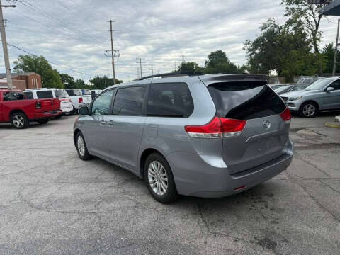 2013 Toyota Sienna