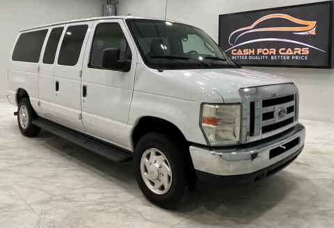2012 Ford E-Series E-350 SD XL Photo