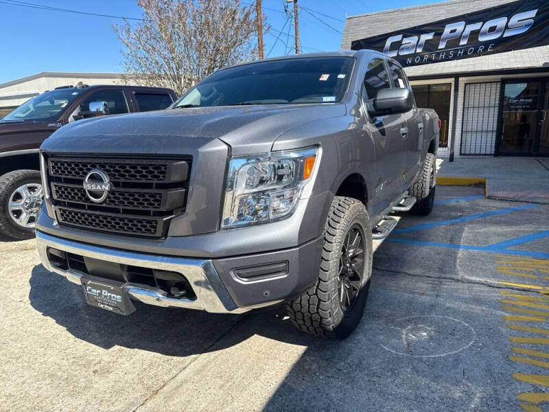 2024 Nissan Titan SV