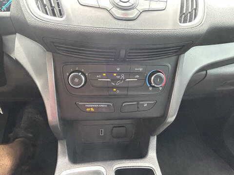2019 Ford Escape S