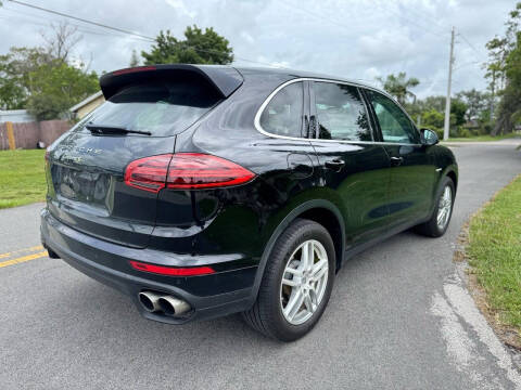 2015 Porsche Cayenne S E-Hybrid