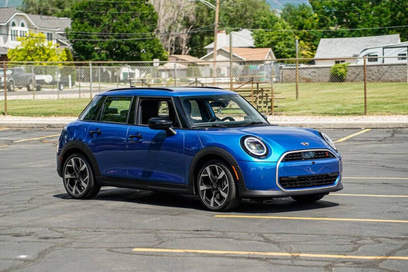 2025 MINI Hardtop 4 Door