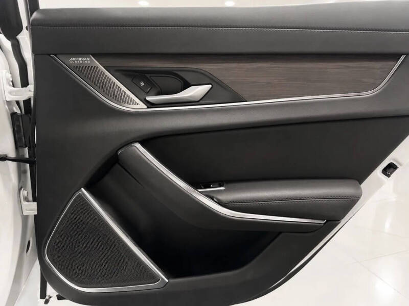 2021 Jaguar XF P250 SE
