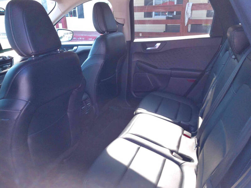 2020 Ford Escape SEL