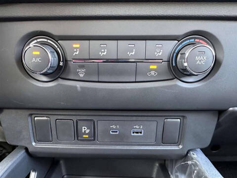 2025 Nissan Frontier S