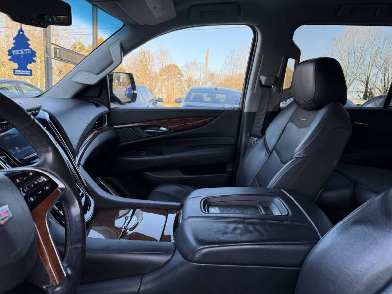 2017 Cadillac Escalade ESV Standard