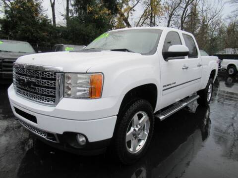 2013 GMC Sierra 2500HD for sale at LULAY'S CAR CONNECTION in Salem OR