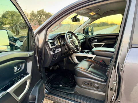2017 Nissan Titan PRO-4X