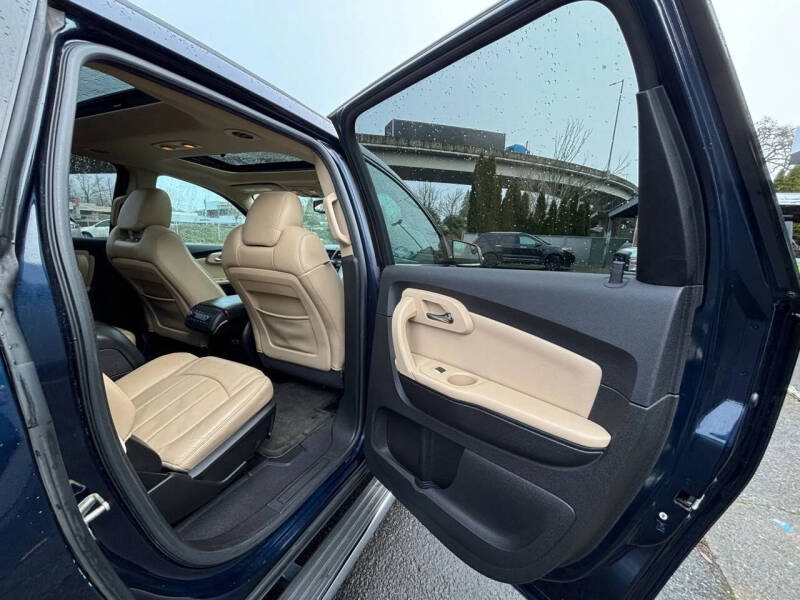 2010 Chevrolet Traverse LTZ