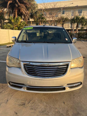 2011 Chrysler Town and Country Limited