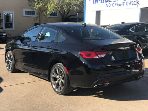 2015 Chrysler 200 S
