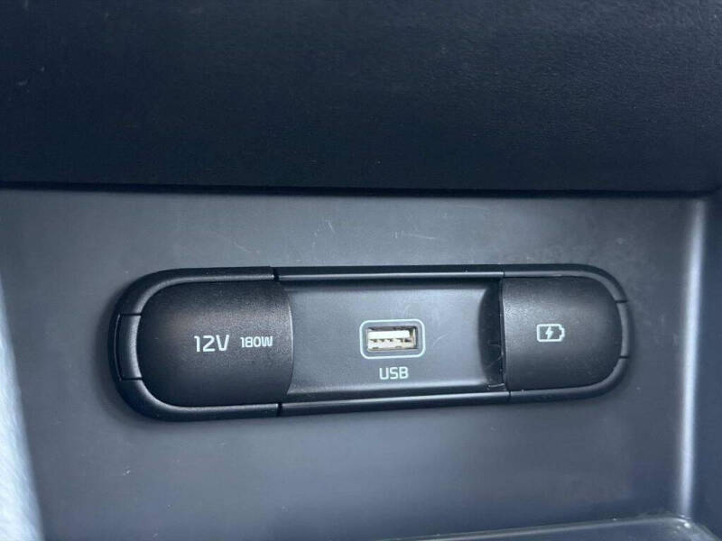 2021 Kia Niro LX