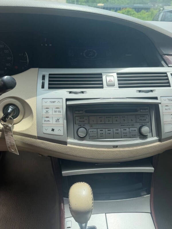 2008 Toyota Avalon XLS