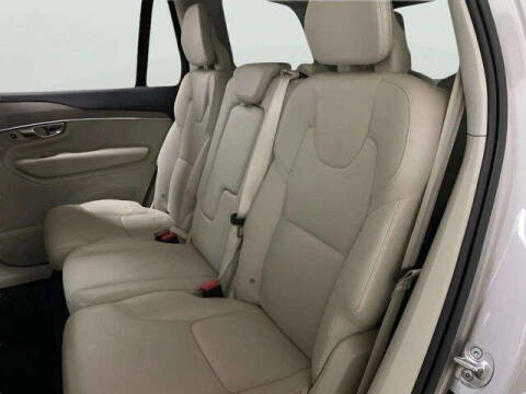 2023 Volvo XC90 B6 Core