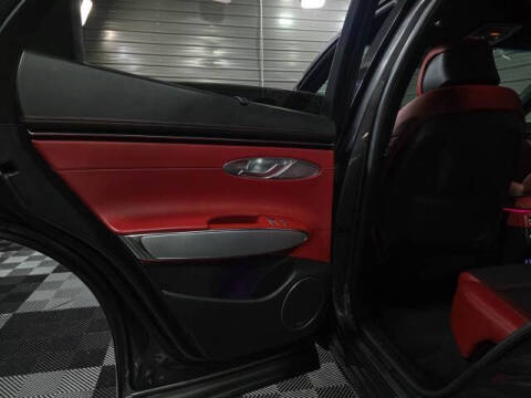 2022 Genesis GV70 2.5T Standard