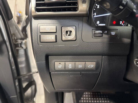 2014 Lexus LX 570