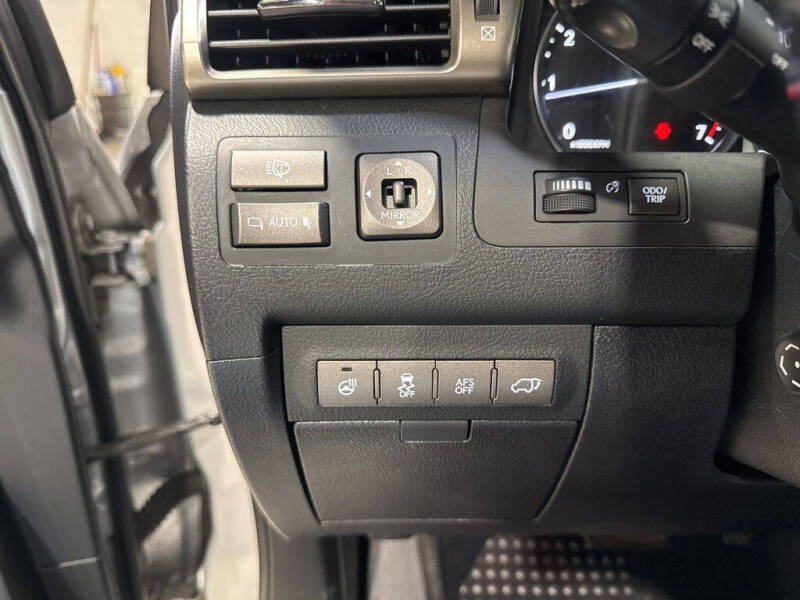 2014 Lexus LX 570