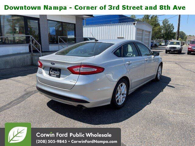2016 Ford Fusion SE