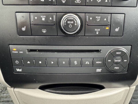 2012 Volkswagen Routan