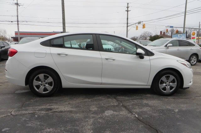 2017 Chevrolet Cruze LS Auto