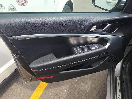 2025 Genesis G70