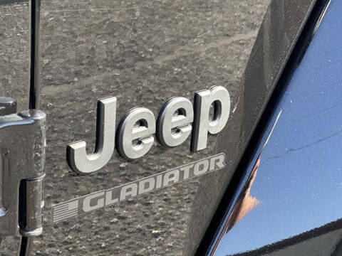 2024 Jeep Gladiator Sport S