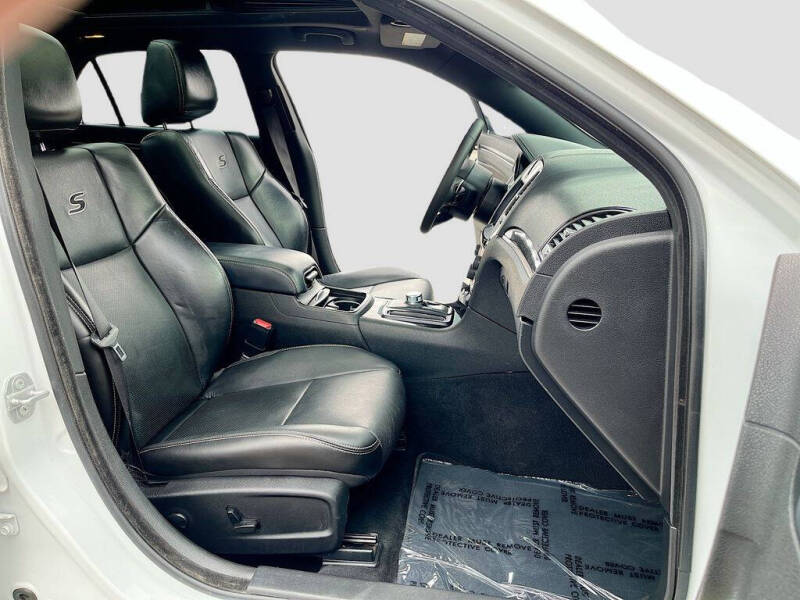 2023 Chrysler 300 S V8