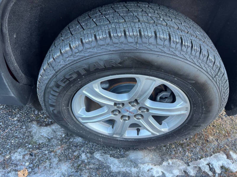 2017 GMC Acadia SLE-1