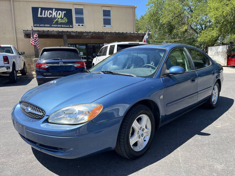 2002 Ford Taurus SEL Premium's photo