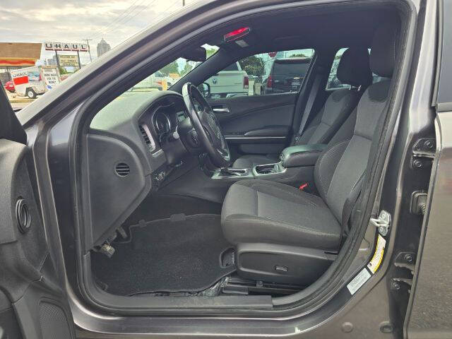2016 Dodge Charger SE
