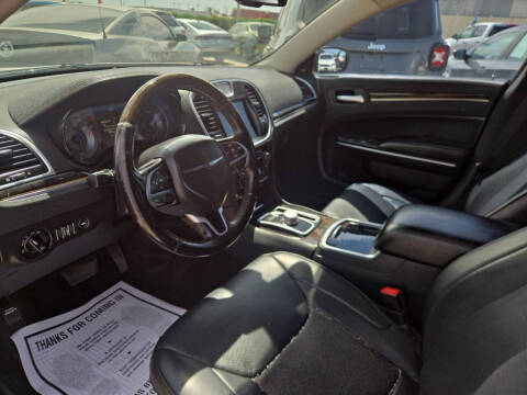2016 Chrysler 300 C