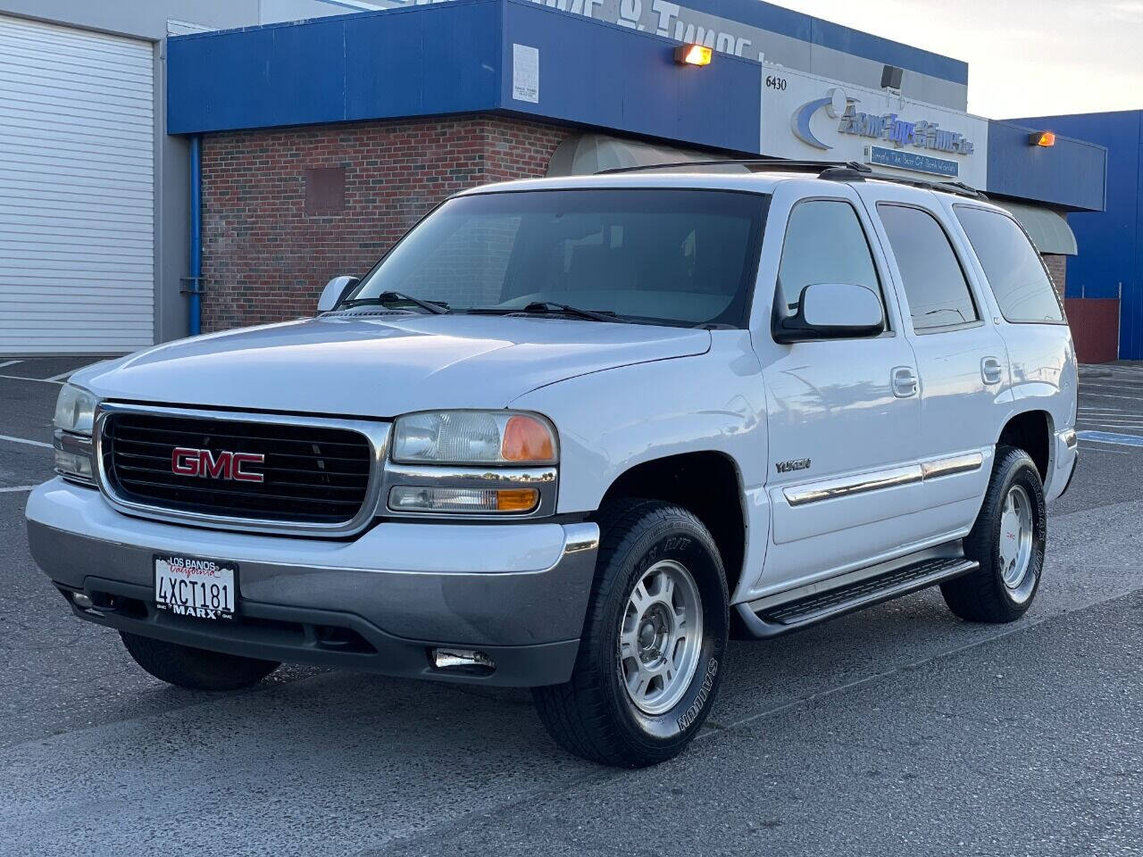 2001 White Gmc Car Yukon Denali Xl