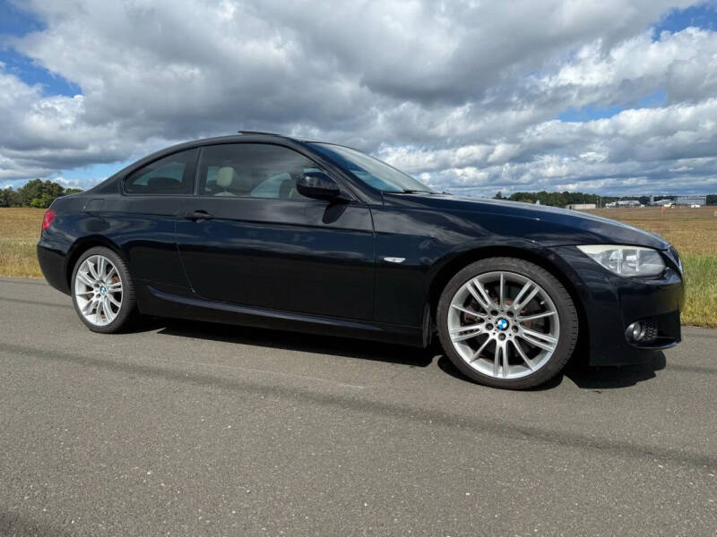 2011 BMW 3 Series 335i's photo