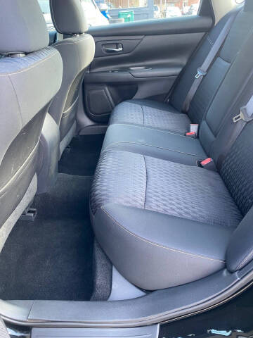 2017 Nissan Altima 2.5 SV